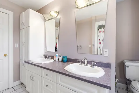 26 Harold Avenue Biddeford ME 04005