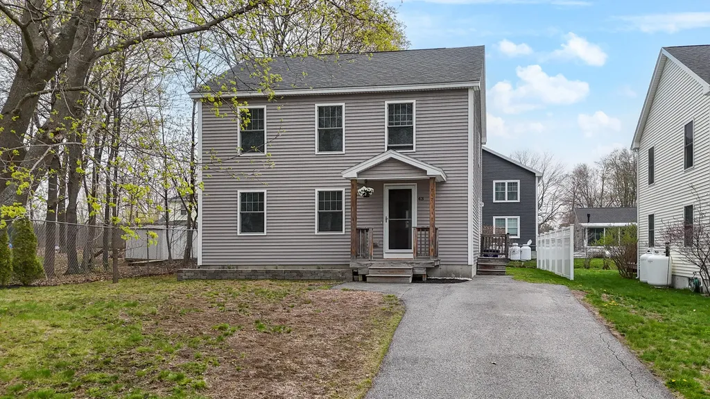 43 Kennard Street Westbrook ME 04092