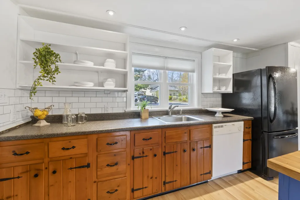 152 Mckeen Street Brunswick ME 04011