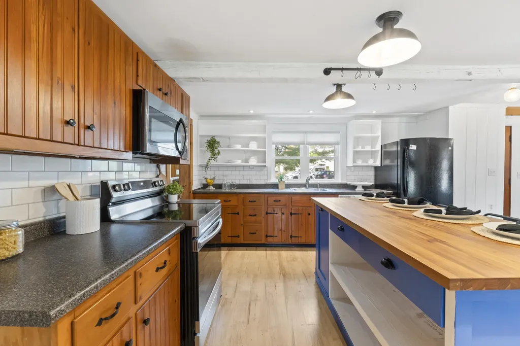 152 Mckeen Street Brunswick ME 04011