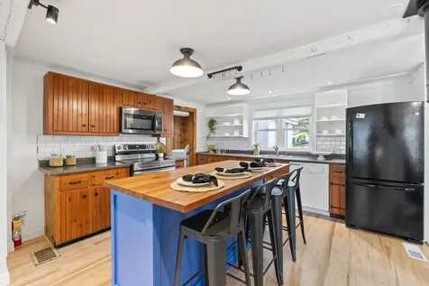 152 Mckeen Street Brunswick ME 04011