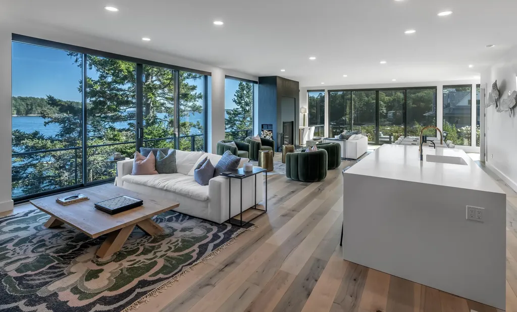 6 Harbor Ledge Lane Southport ME 04576