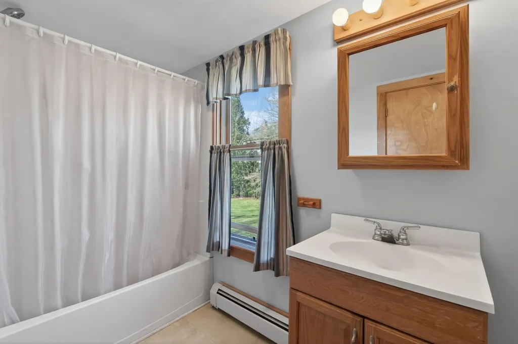 27 Mills Road Rear Kennebunkport ME 04046