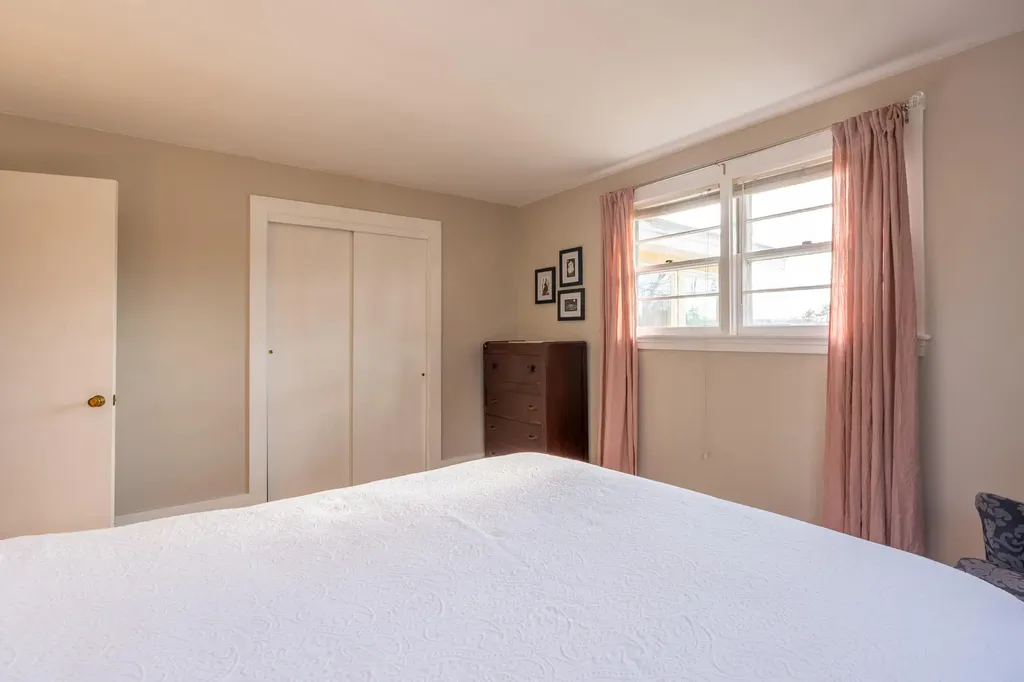 61 Bristol Road Damariscotta ME 04543