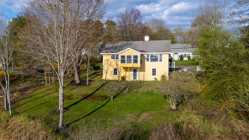61 Bristol Road Damariscotta ME 04543