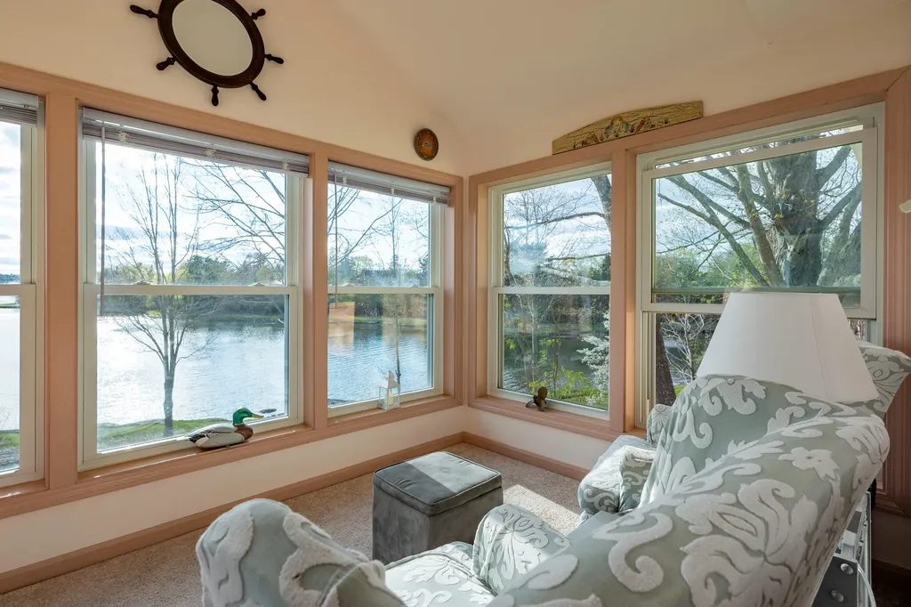 61 Bristol Road Damariscotta ME 04543