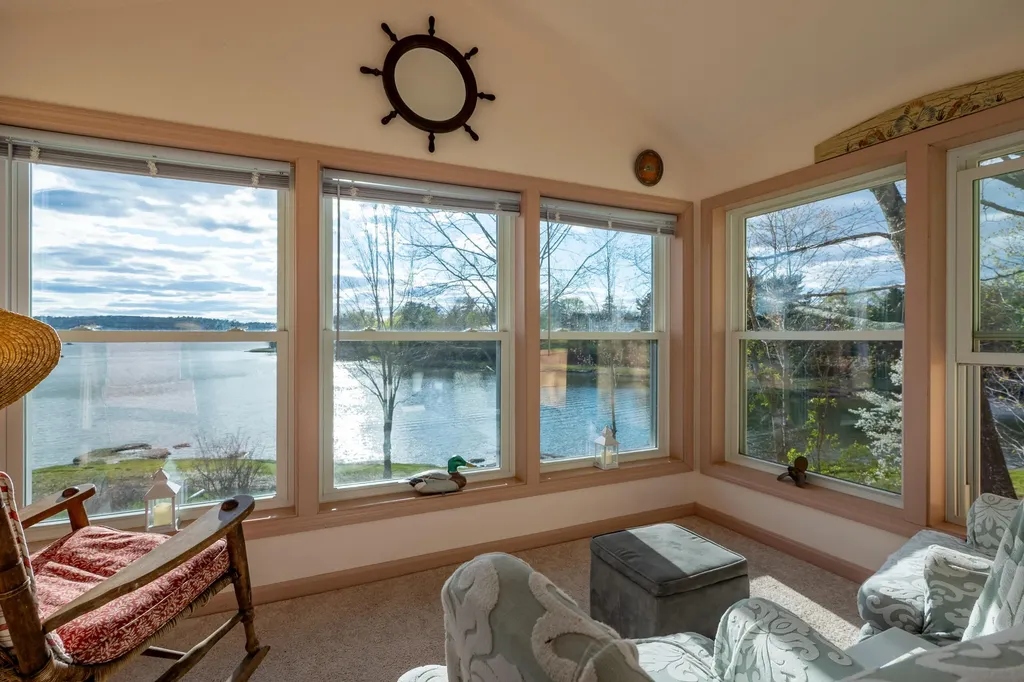 61 Bristol Road Damariscotta ME 04543