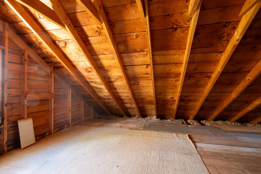 61 Bristol Road Damariscotta ME 04543
