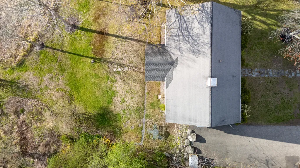61 Bristol Road Damariscotta ME 04543