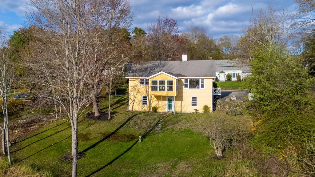61 Bristol Road Damariscotta ME 04543