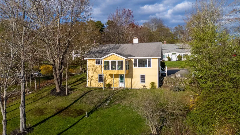 61 Bristol Road Damariscotta ME 04543