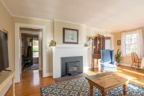 61 Bristol Road Damariscotta ME 04543