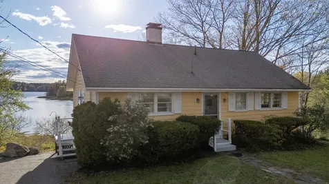 61 Bristol Road Damariscotta ME 04543