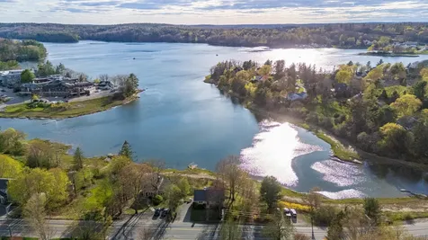 61 Bristol Road Damariscotta ME 04543