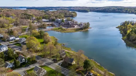 61 Bristol Road Damariscotta ME 04543