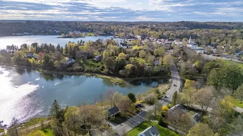 61 Bristol Road Damariscotta ME 04543
