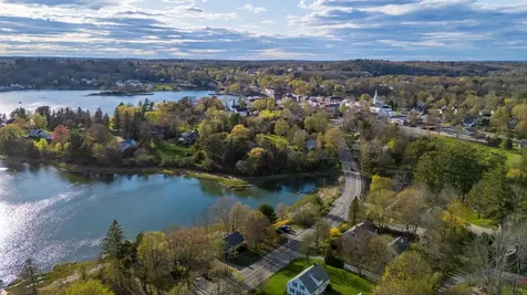 61 Bristol Road Damariscotta ME 04543