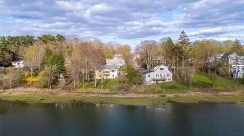 61 Bristol Road Damariscotta ME 04543