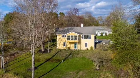 61 Bristol Road Damariscotta ME 04543