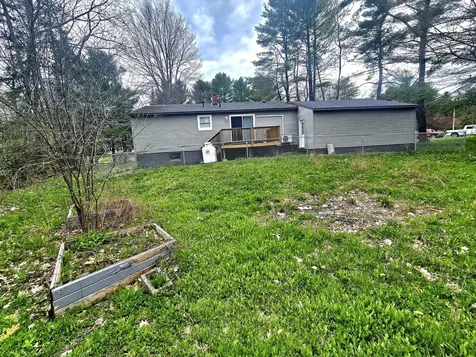 20 Ruth Avenue Hampden ME 04444