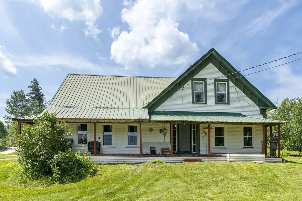 8 Cross Street Andover ME 04216