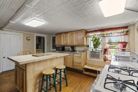 8 Cross Street Andover ME 04216