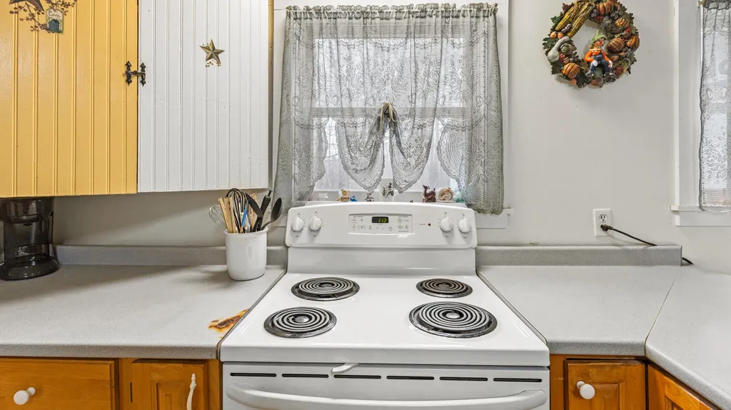 1088 South Street Dover-foxcroft ME 04426