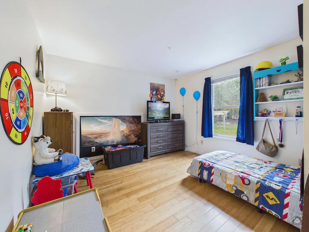 28 Beechwood Drive Winthrop ME 04364