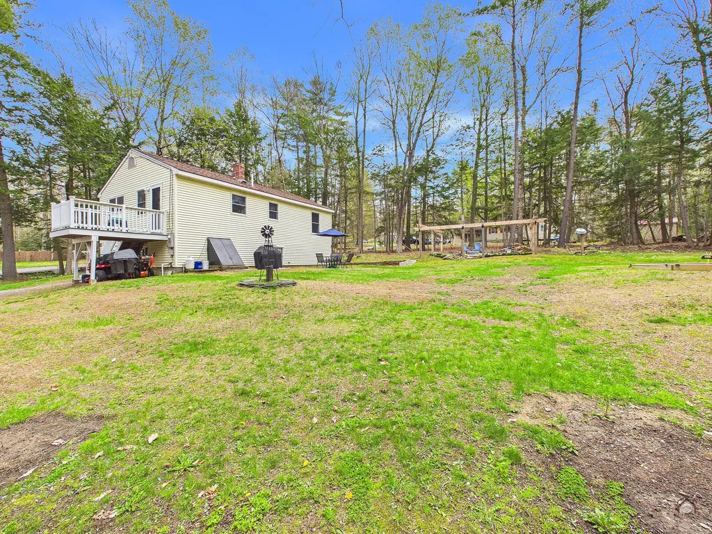 28 Beechwood Drive Winthrop ME 04364