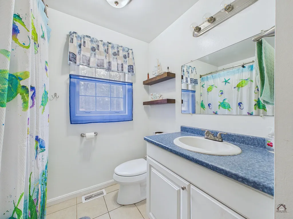 28 Beechwood Drive Winthrop ME 04364
