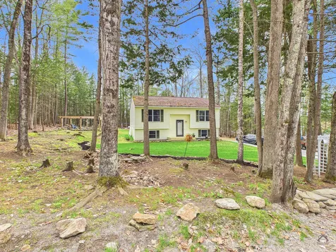 28 Beechwood Drive Winthrop ME 04364