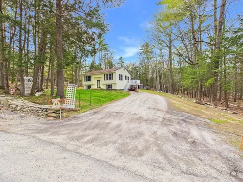 28 Beechwood Drive Winthrop ME 04364