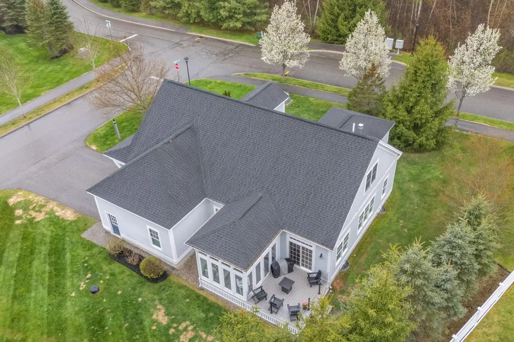 63 Drowne Road Cumberland ME 04021