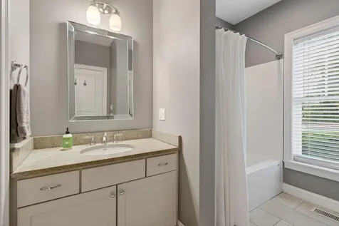 63 Drowne Road Cumberland ME 04021