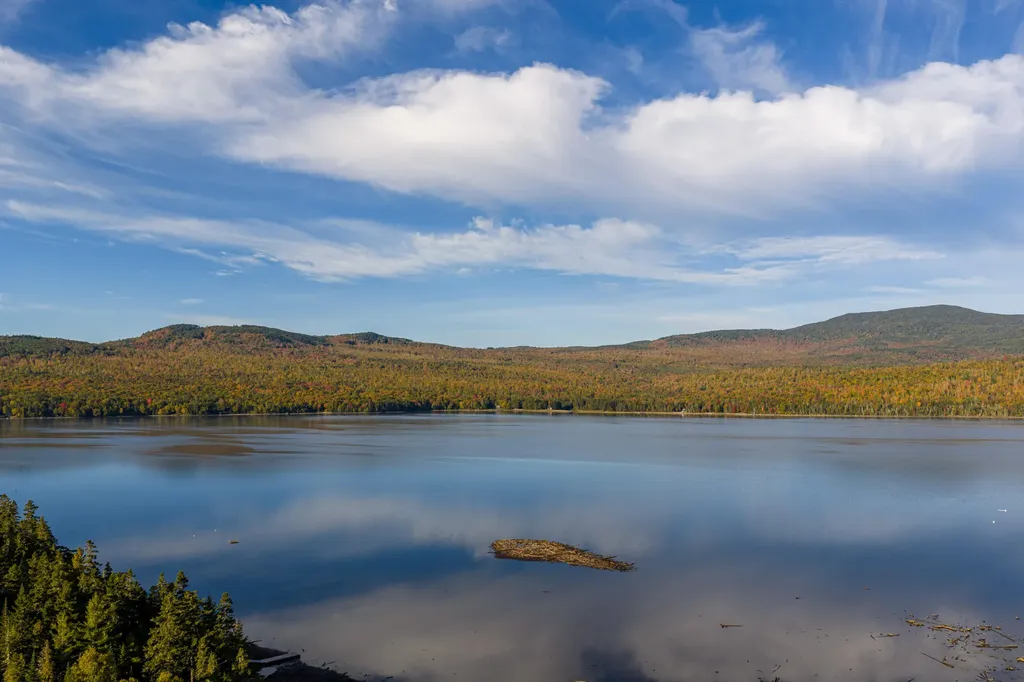 117 Pleasant Island Road Adamstown Twp ME 04970