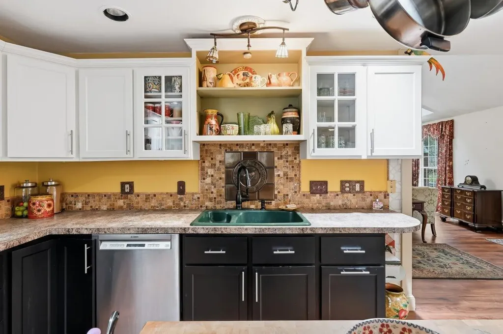 86 Josiah Norton Road York ME 03902