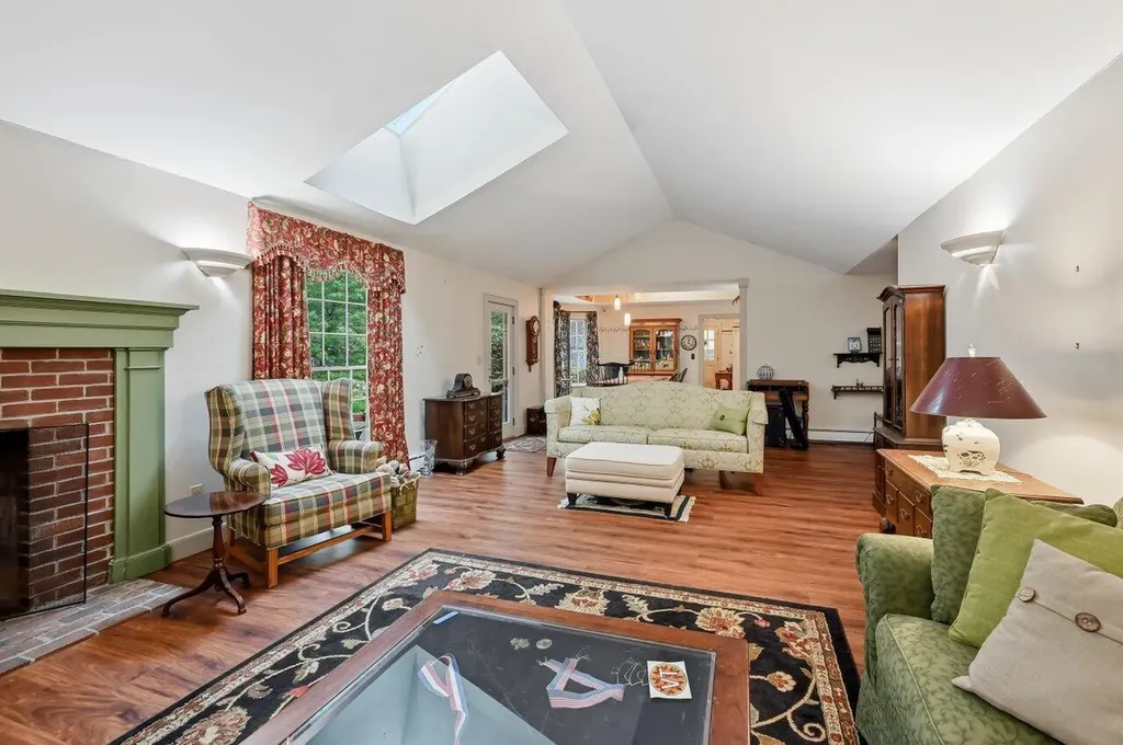 86 Josiah Norton Road York ME 03902