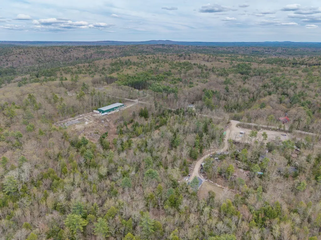 M R14 L 42 T M Wentworth Road Lebanon ME 04027
