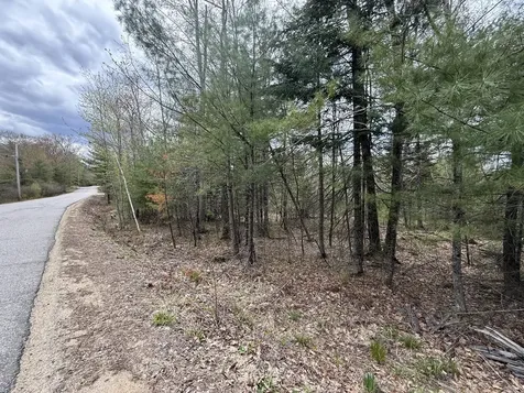 M R14 L 42 T M Wentworth Road Lebanon ME 04027