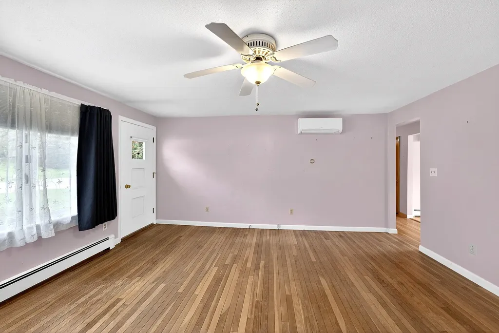 897 Riverside Drive Augusta ME 04330