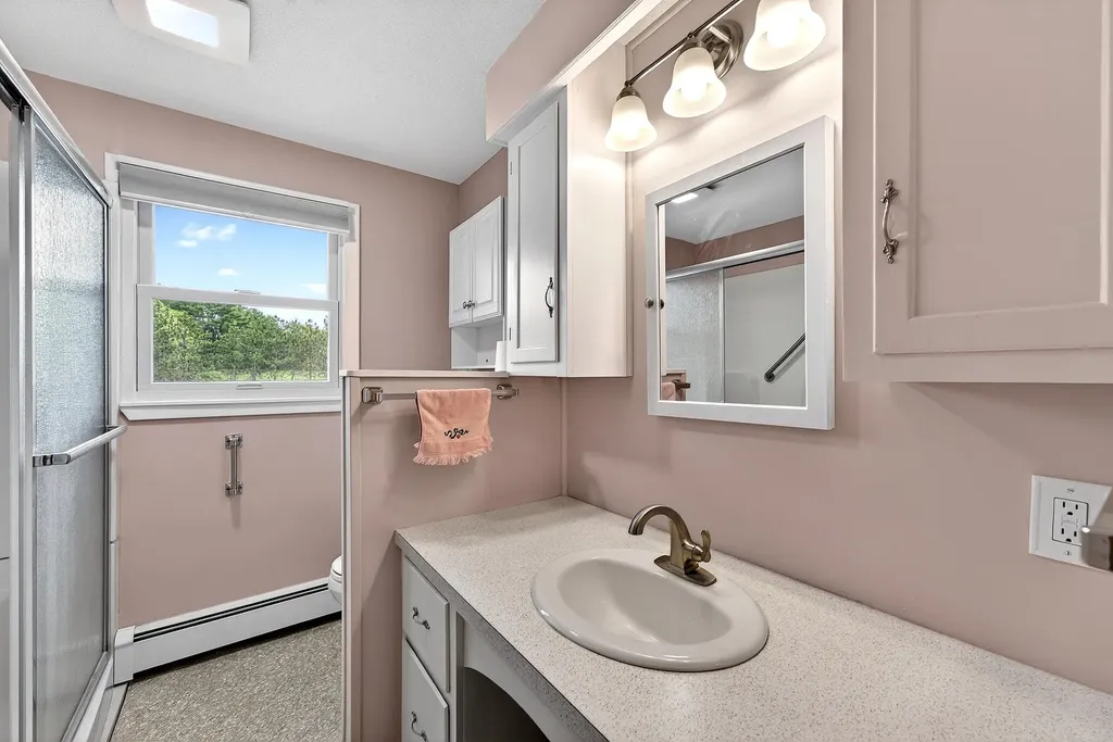 897 Riverside Drive Augusta ME 04330