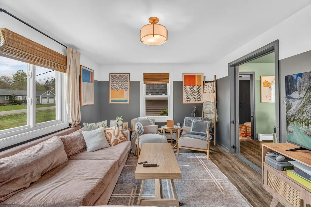 6 Coolidge Avenue Hampden ME 04444