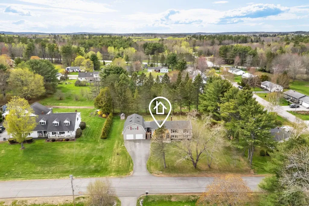 6 Coolidge Avenue Hampden ME 04444
