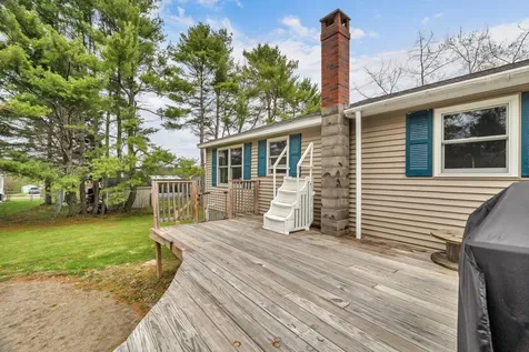 6 Coolidge Avenue Hampden ME 04444