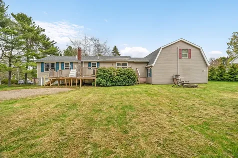 6 Coolidge Avenue Hampden ME 04444