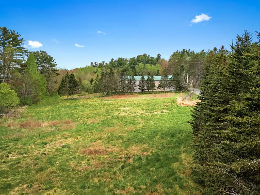 1257 N Pond Road Warren ME 04864