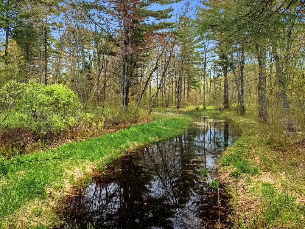 1257 N Pond Road Warren ME 04864