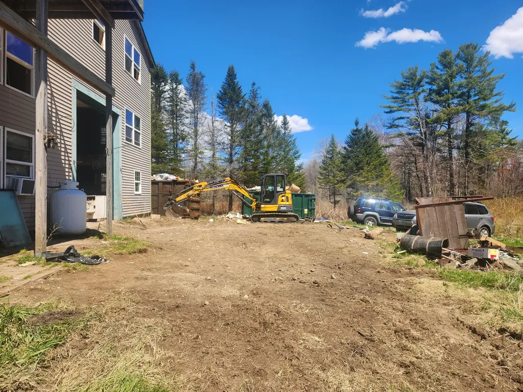 1257 N Pond Road Warren ME 04864