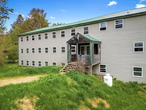 1257 N Pond Road Warren ME 04864