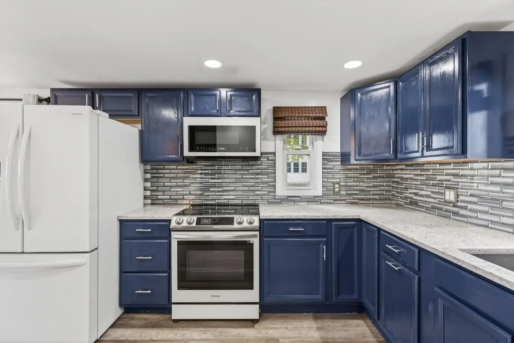 923 Broadway South Portland ME 04106